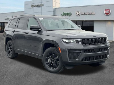 2026 Jeep Grand Cherokee Altitude