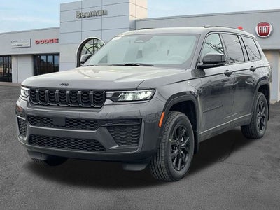2026 Jeep Grand Cherokee Altitude