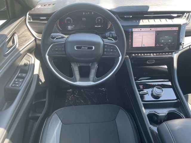 2026 Jeep Grand Cherokee Altitude