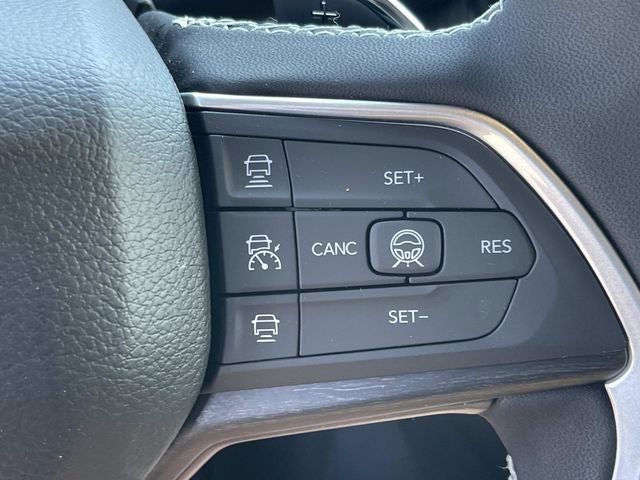 2026 Jeep Grand Cherokee Altitude