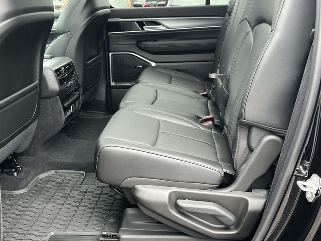 2026 Jeep Grand Wagoneer Base