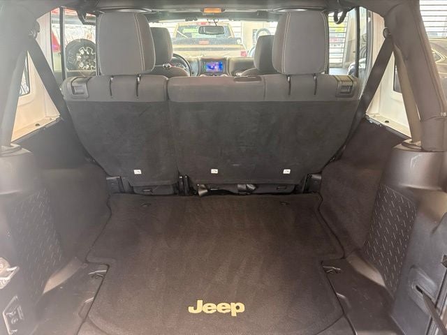 2015 Jeep Wrangler Unlimited Unlimited Sahara