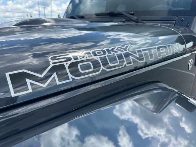 2017 Jeep Wrangler Unlimited Smoky Mountain 4x4
