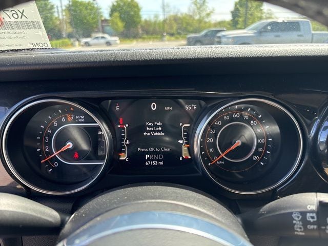 2020 Jeep Wrangler Unlimited Sahara Altitude 4x4