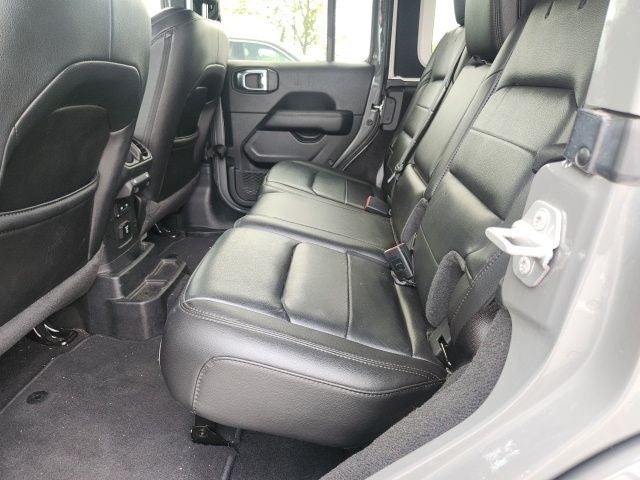 2021 Jeep Wrangler Unlimited Unlimited Sahara Altitude