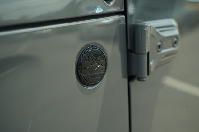 2021 Jeep Wrangler Unlimited Unlimited Sahara Altitude