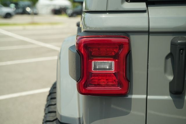 2021 Jeep Wrangler Unlimited Unlimited Sahara Altitude