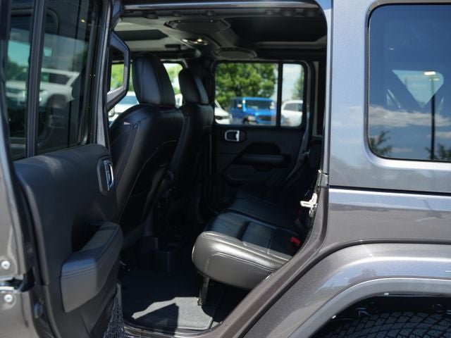2021 Jeep Wrangler Unlimited Sahara Altitude 4x4
