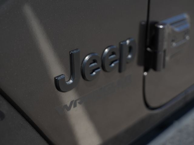 2021 Jeep Wrangler Unlimited Sahara Altitude 4x4