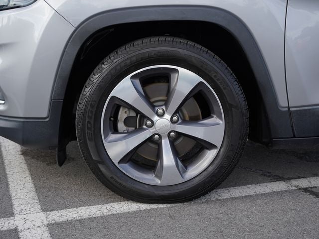 2019 Jeep Cherokee Limited FWD