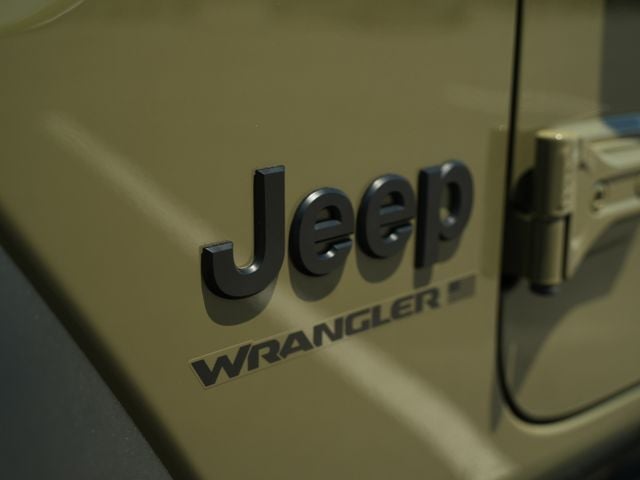 2025 Jeep Wrangler 2-Door Sport 4x4