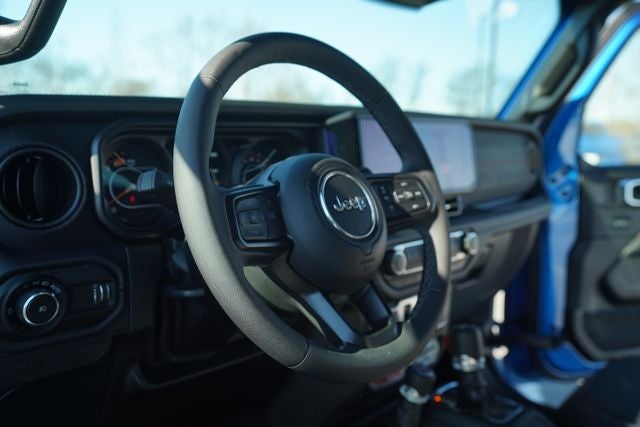 2025 Jeep Wrangler 2-Door Recon 4x4