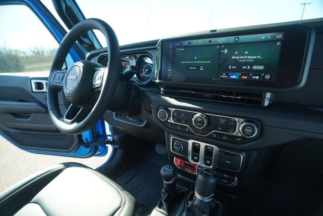 2025 Jeep Wrangler 2-Door Recon 4x4