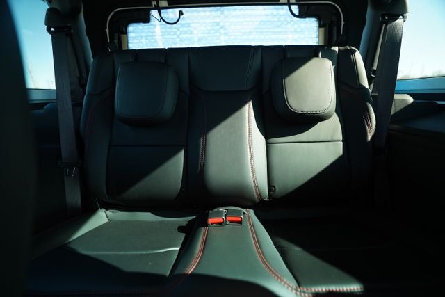 2025 Jeep Wrangler 2-Door Recon 4x4