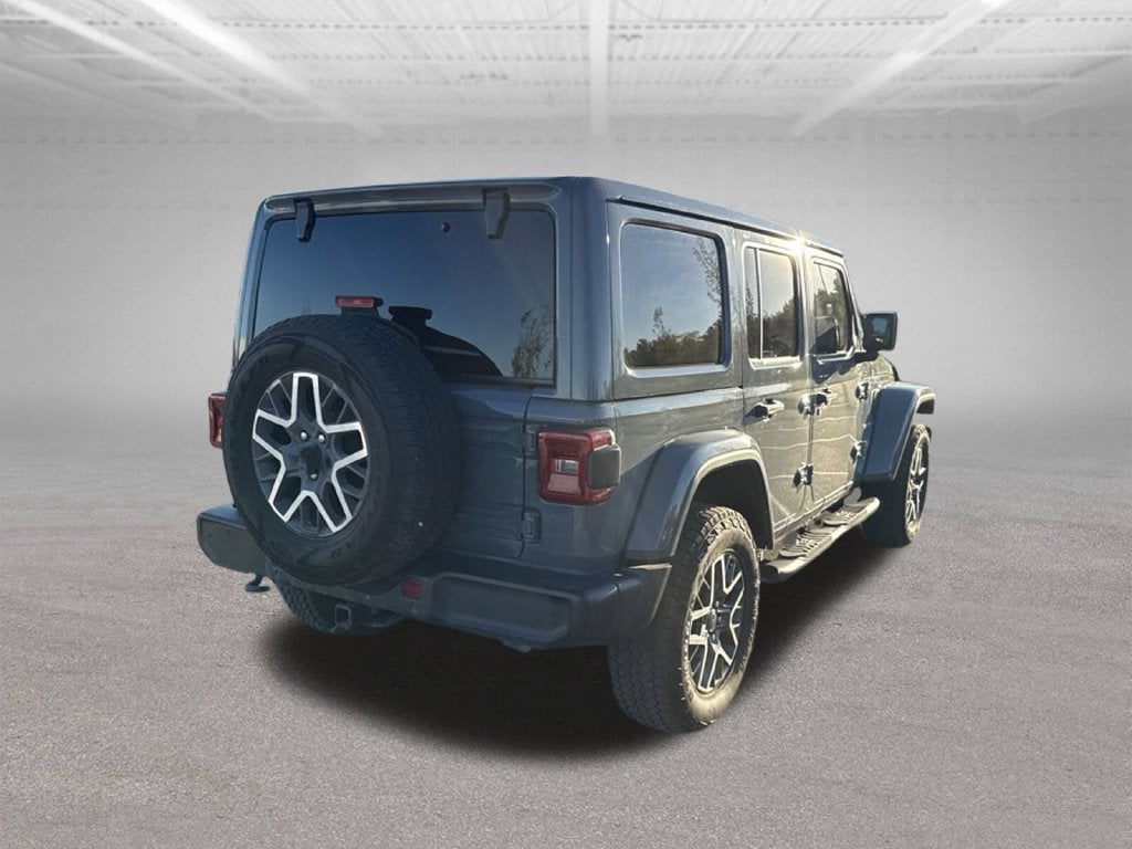2024 Jeep Wrangler Sahara