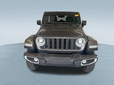 2025 Jeep Wrangler 4-Door Sahara 4x4