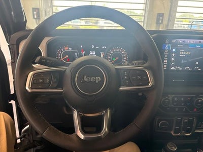 2025 Jeep Wrangler 4-Door Sahara 4x4