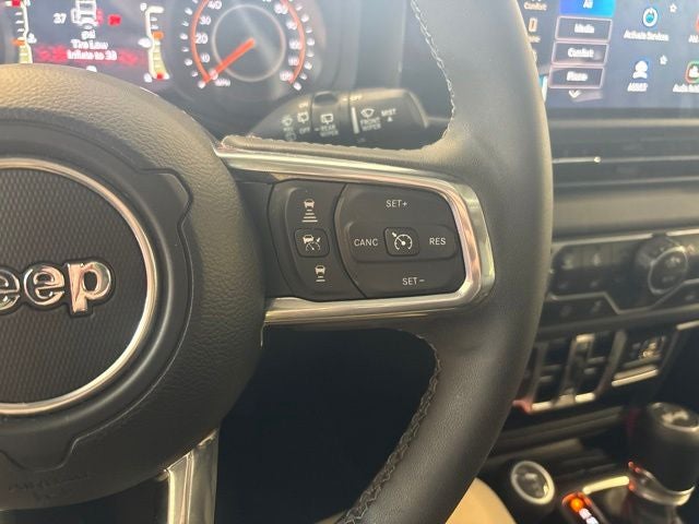 2025 Jeep Wrangler 4-Door Sahara 4x4