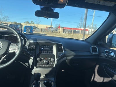 2020 Jeep Grand Cherokee Laredo E 4x2