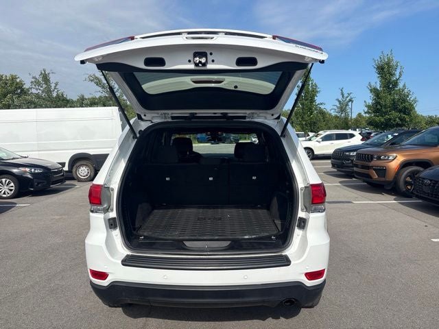 2019 Jeep Grand Cherokee Laredo E