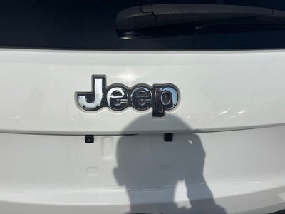 2019 Jeep Grand Cherokee Laredo E