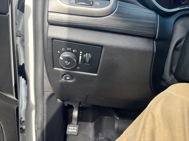 2019 Jeep Grand Cherokee Laredo E