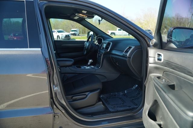 2021 Jeep Grand Cherokee Laredo E 4x2