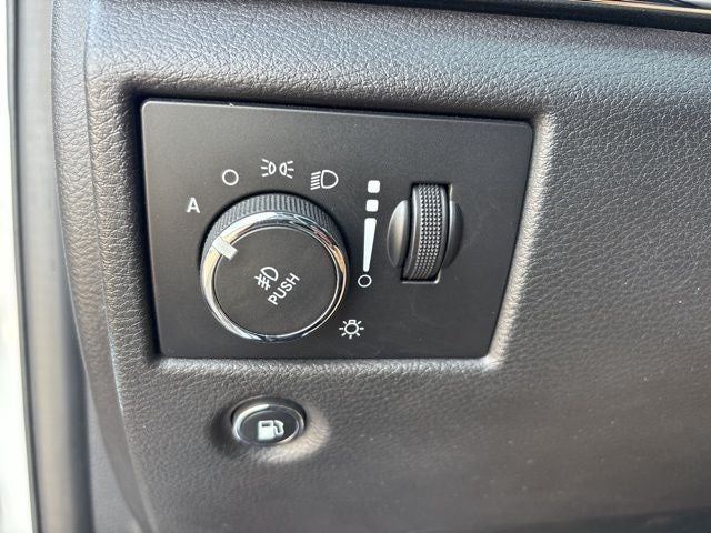 2019 Jeep Grand Cherokee Limited 4x2