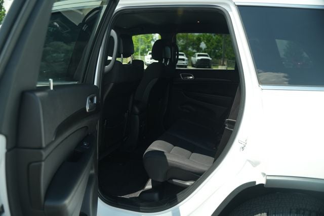 2018 Jeep Grand Cherokee Laredo E 4x4