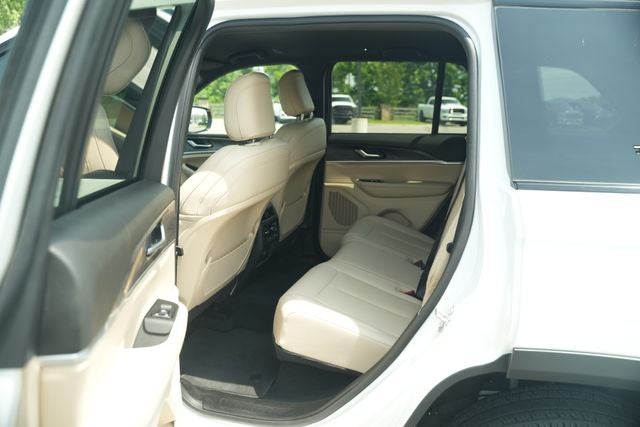 2023 Jeep Grand Cherokee Limited 4x2