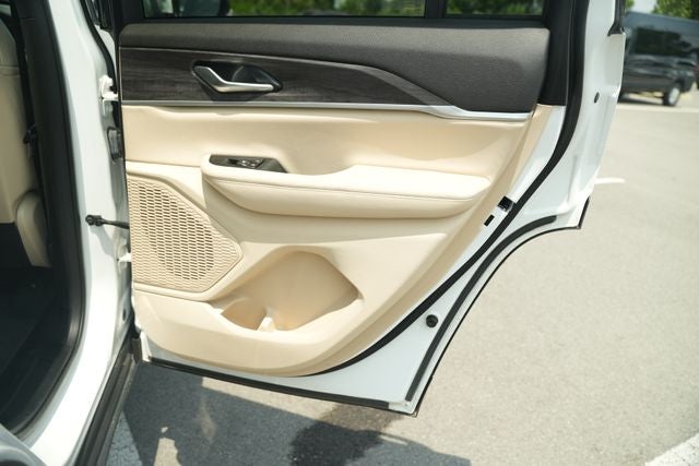 2023 Jeep Grand Cherokee Limited 4x2