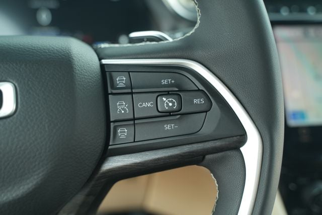 2023 Jeep Grand Cherokee Limited 4x2