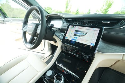 2023 Jeep Grand Cherokee Limited 4x2