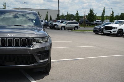 2026 Jeep Grand Cherokee GRAND CHEROKEE LAREDO 4X4