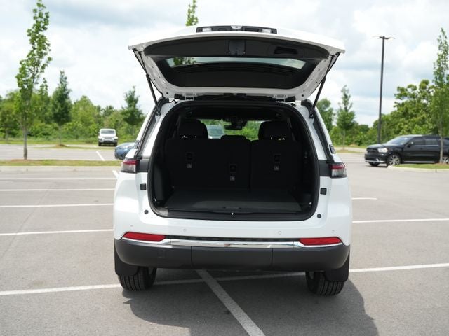 2026 Jeep Grand Cherokee GRAND CHEROKEE LAREDO 4X4