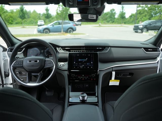 2026 Jeep Grand Cherokee GRAND CHEROKEE LAREDO 4X4
