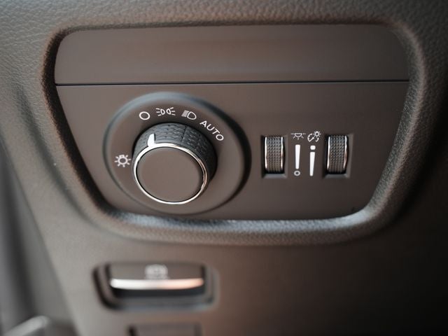2026 Jeep Grand Cherokee GRAND CHEROKEE LAREDO 4X4