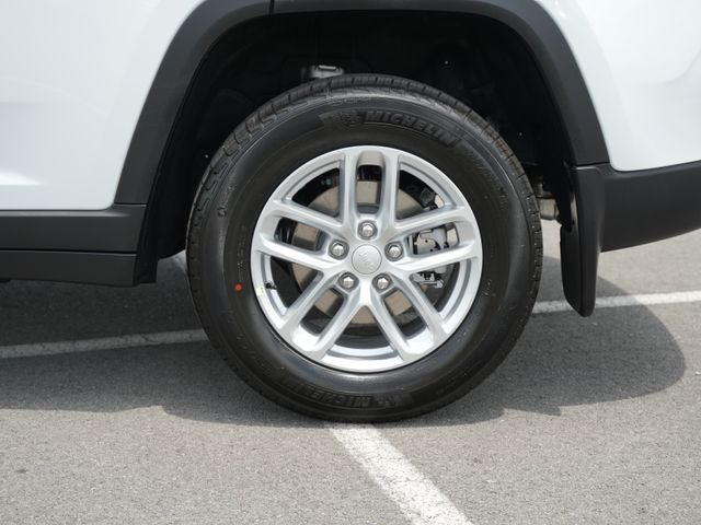 2026 Jeep Grand Cherokee GRAND CHEROKEE LAREDO 4X4