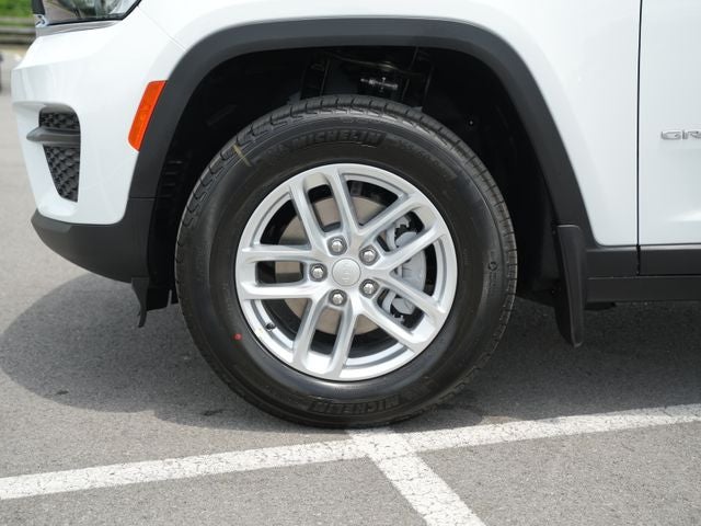 2026 Jeep Grand Cherokee GRAND CHEROKEE LAREDO 4X4