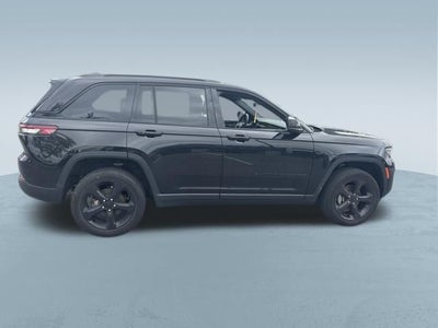 2022 Jeep Grand Cherokee Altitude