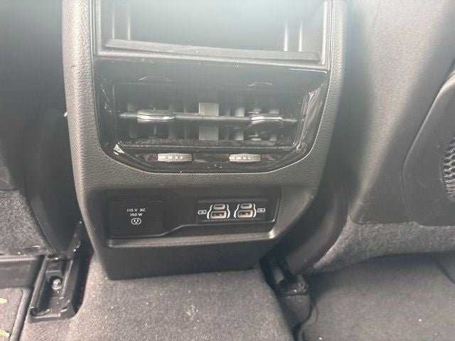 2022 Jeep Grand Cherokee Altitude