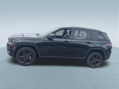 2022 Jeep Grand Cherokee Altitude
