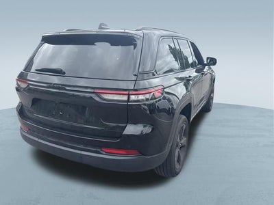 2022 Jeep Grand Cherokee Altitude