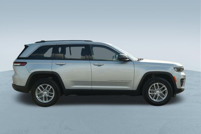 2024 Jeep Grand Cherokee Laredo X 4x4