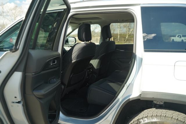 2024 Jeep Grand Cherokee Laredo X 4x4