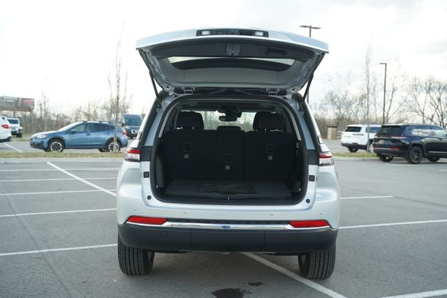 2024 Jeep Grand Cherokee Laredo X 4x4