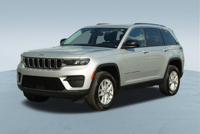 2024 Jeep Grand Cherokee Laredo X 4x4