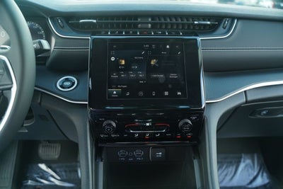 2024 Jeep Grand Cherokee Laredo X 4x4