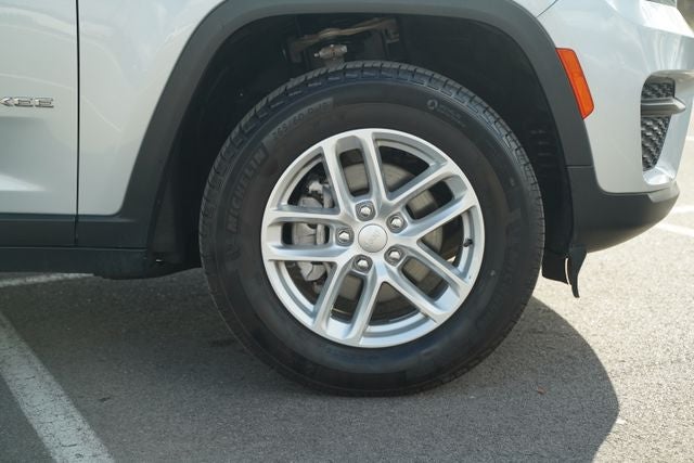 2024 Jeep Grand Cherokee Laredo X 4x4