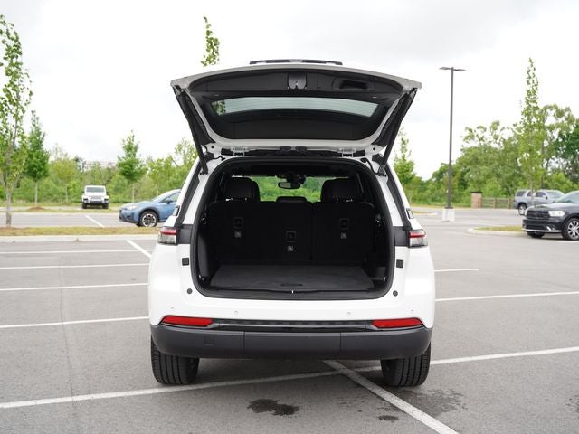 2022 Jeep Grand Cherokee Altitude 4x4